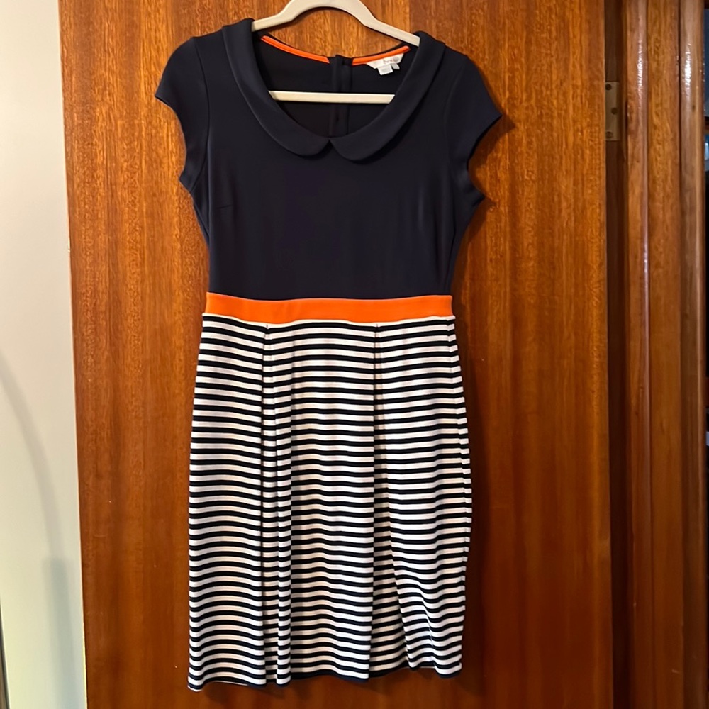 Boden dress with Peter Pan collar- so cute!